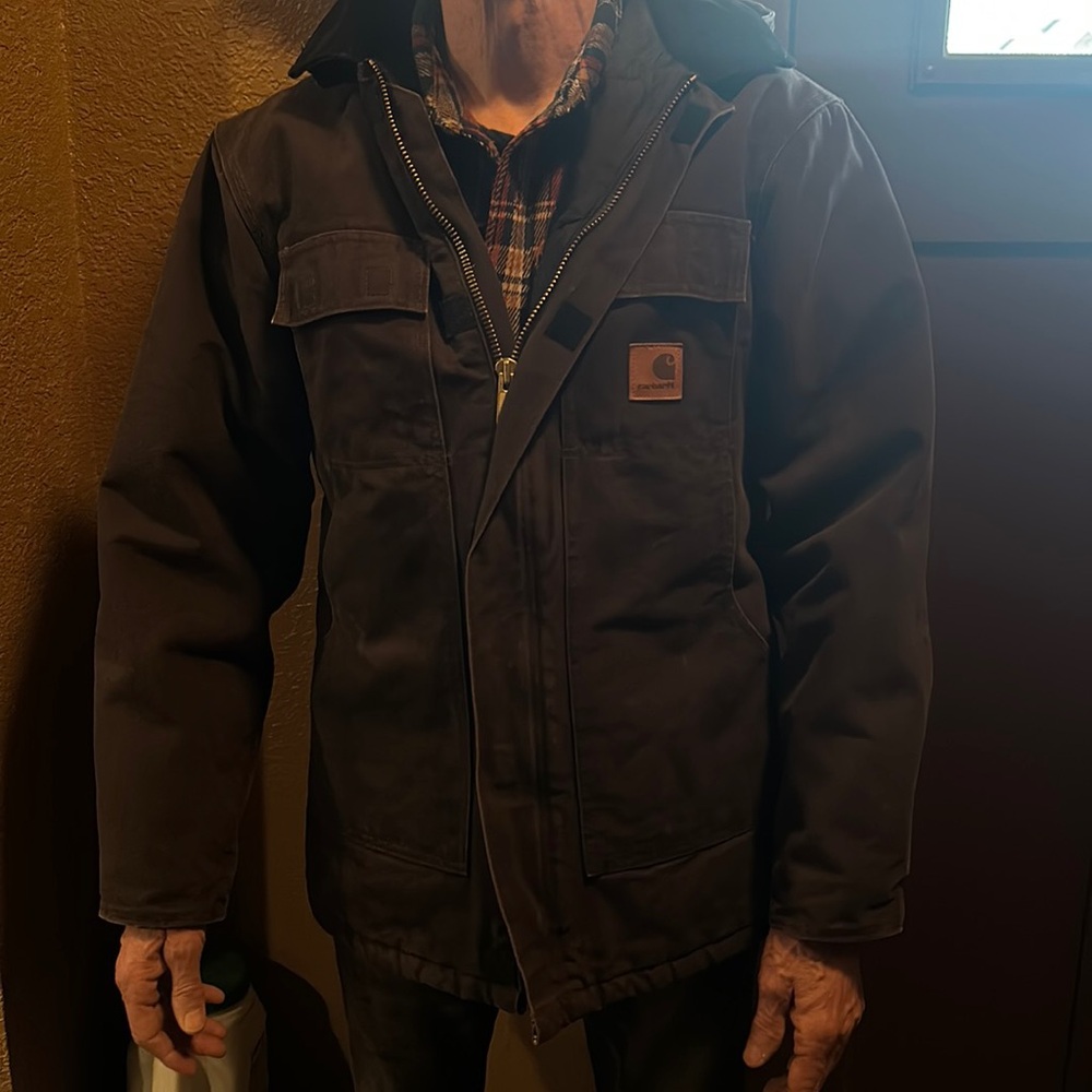 Men’s dark brown Carhartt